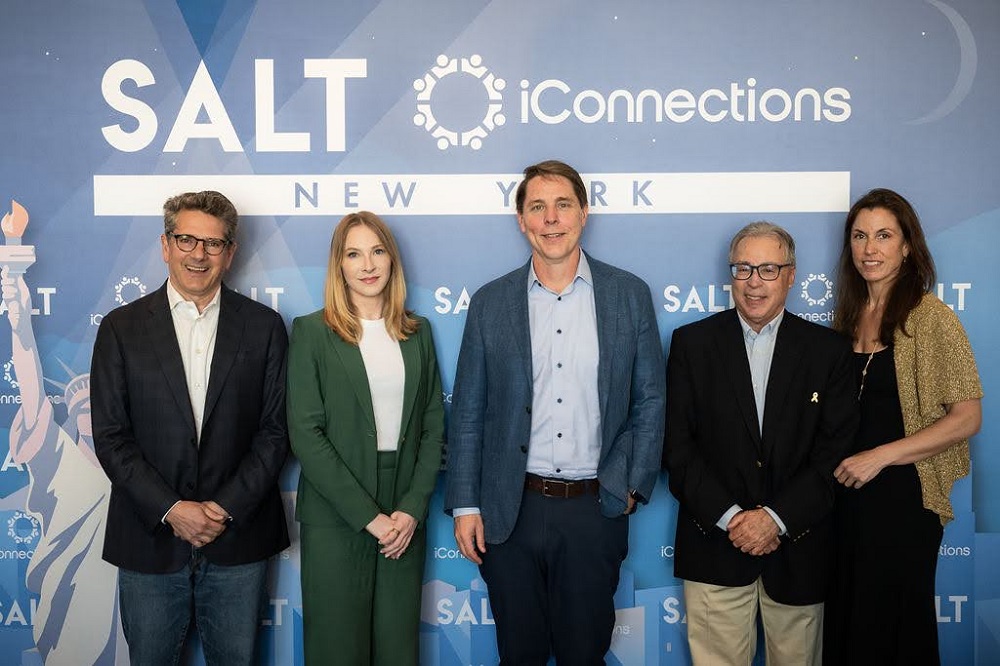 Communication Editorial 10