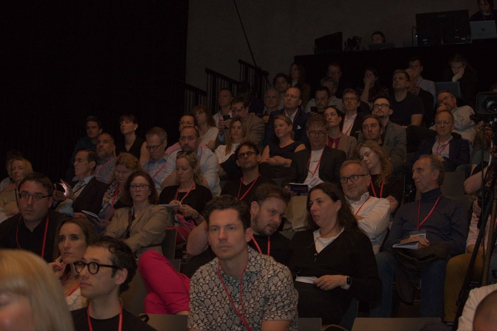 Communication Editorial 5